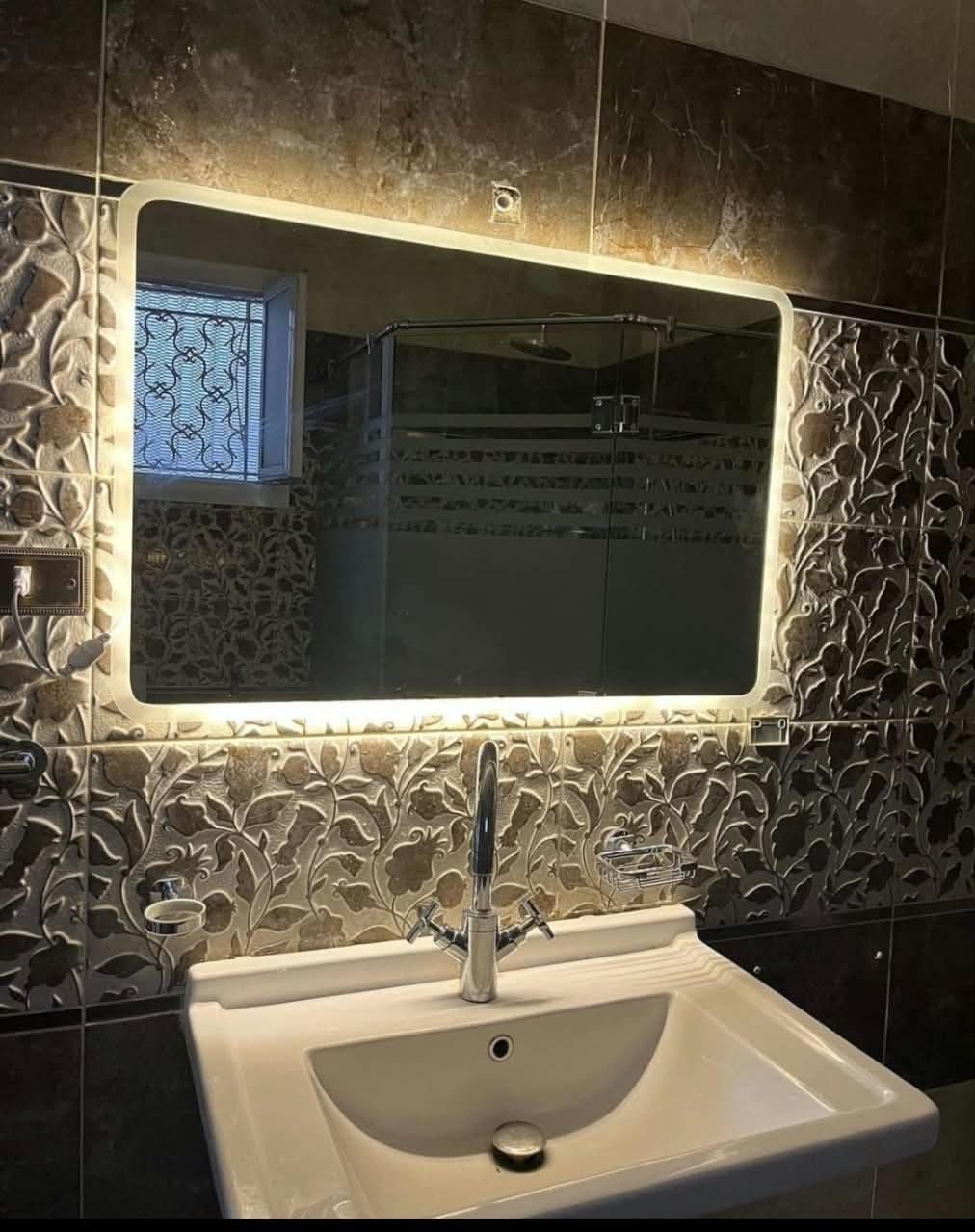 المرايا