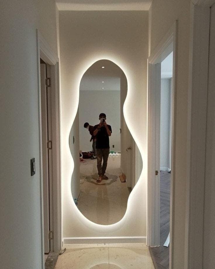 المرايا 8