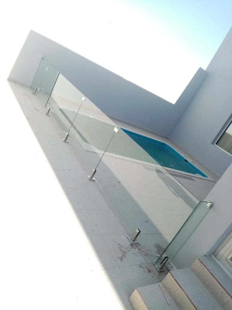 زجاج المسابح 2
